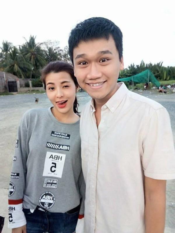 Nữ MC bị chỉ trích kém duyên vì liên tục làm dàn cầu thủ sượng mặt tại Quả Bóng Vàng 2018 hóa ra là bạn gái cũ Mr Cần Trô-7