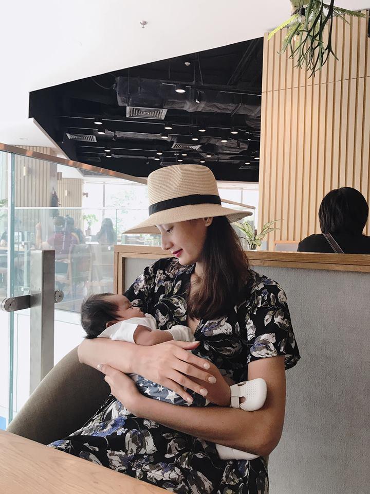 Mặc bikini lộ hình xăm vùng nhạy cảm, Sĩ Thanh ẩn ý: Bớt phán xét dìm người khác xuống-5