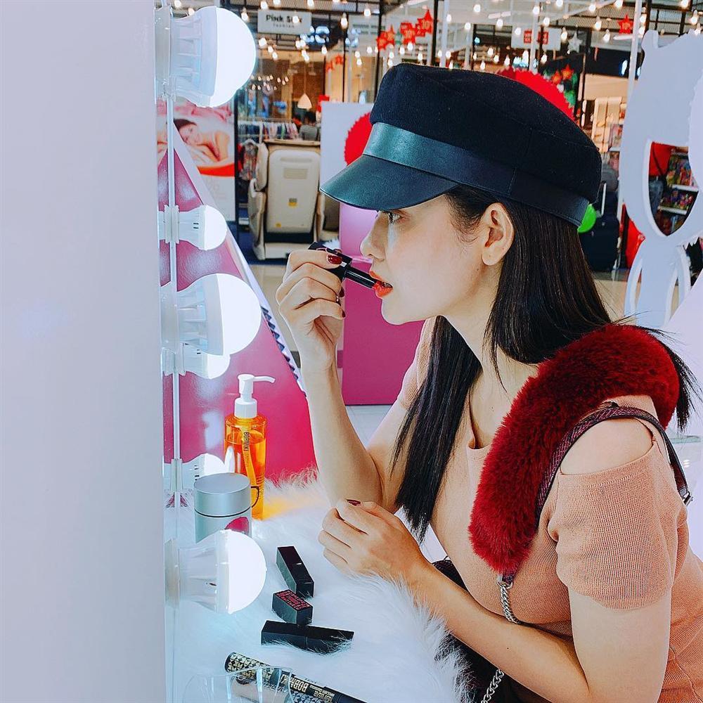 Mặc bikini lộ hình xăm vùng nhạy cảm, Sĩ Thanh ẩn ý: Bớt phán xét dìm người khác xuống-11