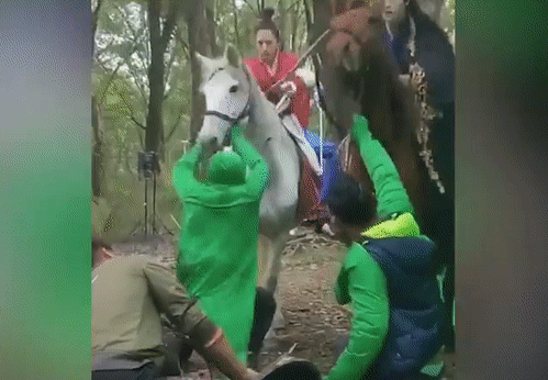 Những cú lừa ngoạn mục của phim cổ trang Hoa ngữ khiến khán giả lác mắt-3