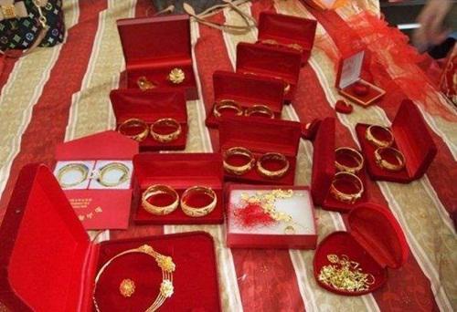 Cha mẹ không cho đủ tiền sính lễ cưới vợ, chàng trai hờn dỗi uống thuốc sâu tự tử-1