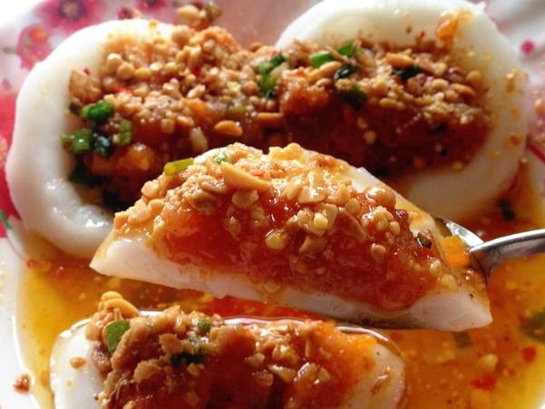 Quán mì bán được hơn 1.000 bát mỗi ngày nhờ vào thứ gia vị quán nào cũng có-9