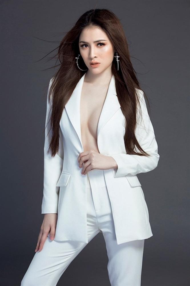 Mỗi lần thanh minh của Thư Dung là một lần vạ miệng khiến gạch đá bay vèo vèo không ai đỡ nổi-1