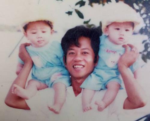 Bất ngờ ngoại hình giống như hai giọt nước của 2 bé trai - con cặp anh em song sinh lấy chị em sinh đôi ở Cà Mau-11