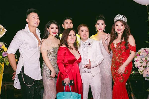 Ngày sinh nhật, bầu Hòa kêu gọi sao Việt góp quỹ từ thiện-9