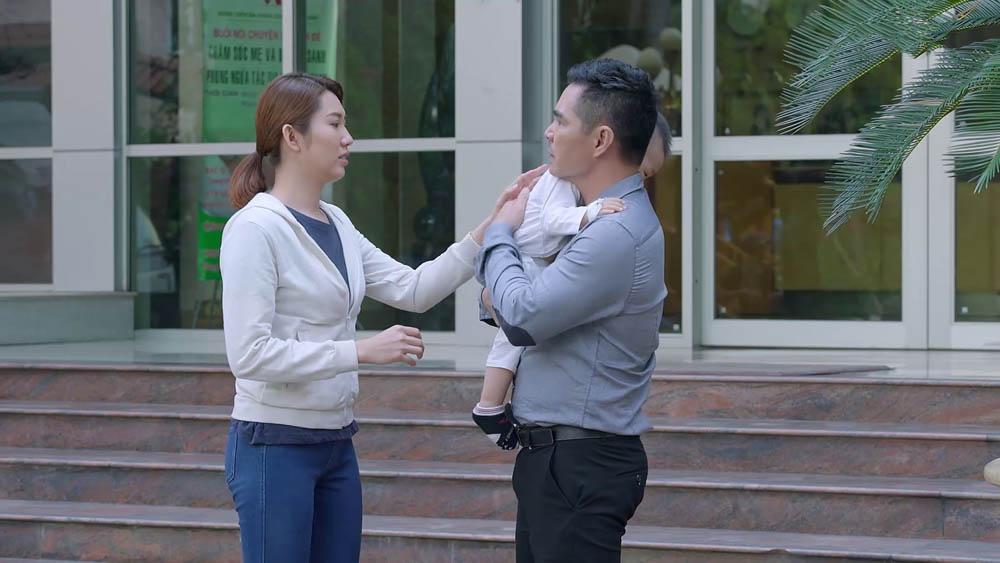 Gạo nếp gạo tẻ tập 100: Hân khóc hết nước mắt khi gửi 2 con cho Kiệt chăm sóc-7