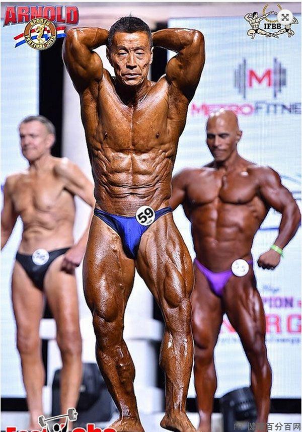 Ông lão 69 tuổi ở Trung Quốc gây sốt vì cường tráng như trai 30-5