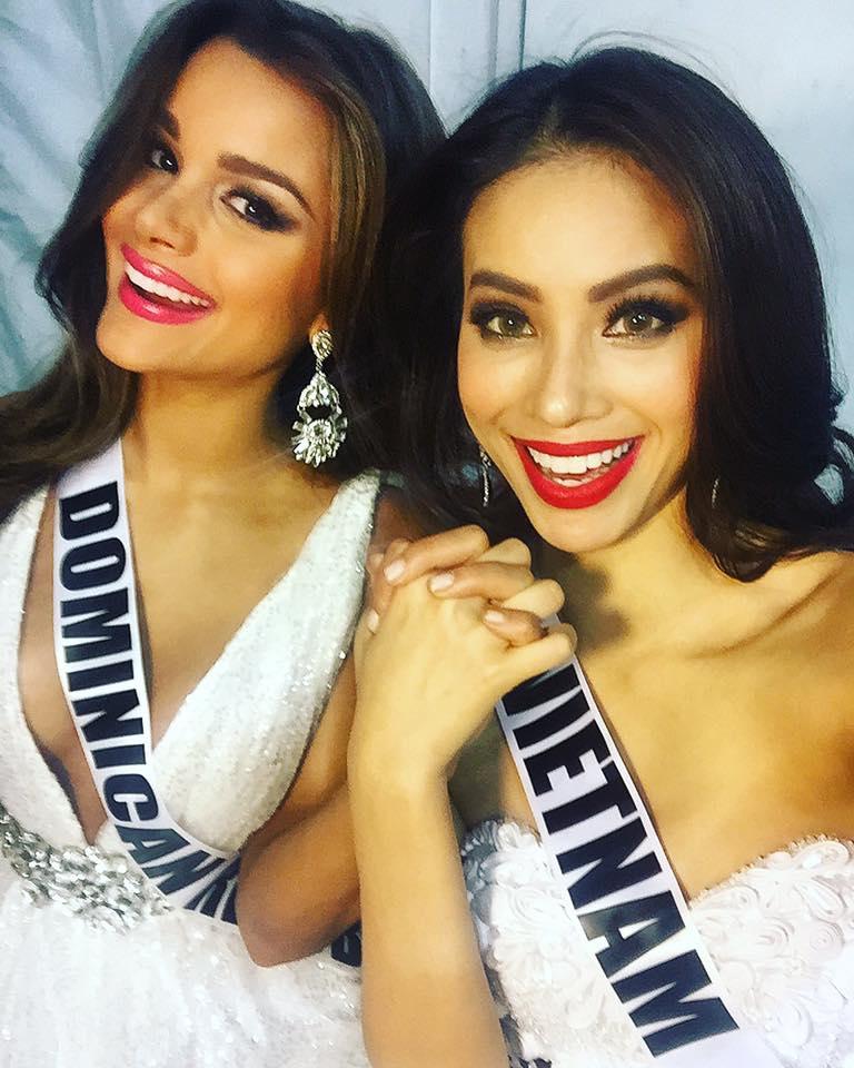 GIẬT MÌNH: Chỉ 3 năm sau Miss Universe 2015, bạn thân Hoa hậu Phạm Hương từ quý cô mỹ miều trở thành quý bà mỡ màng-1