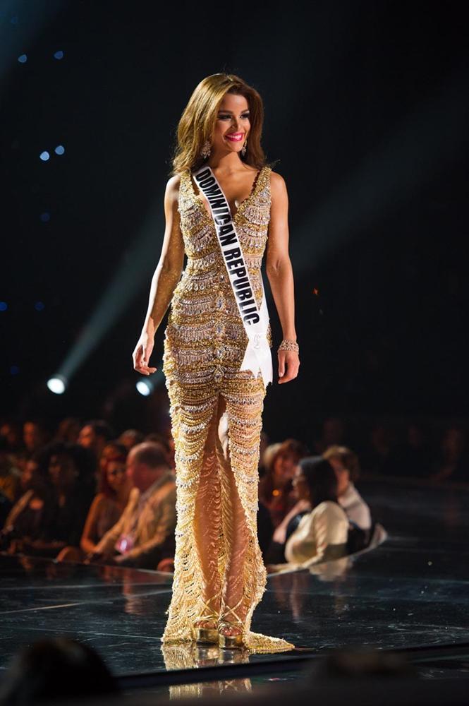 GIẬT MÌNH: Chỉ 3 năm sau Miss Universe 2015, bạn thân Hoa hậu Phạm Hương từ quý cô mỹ miều trở thành quý bà mỡ màng-4