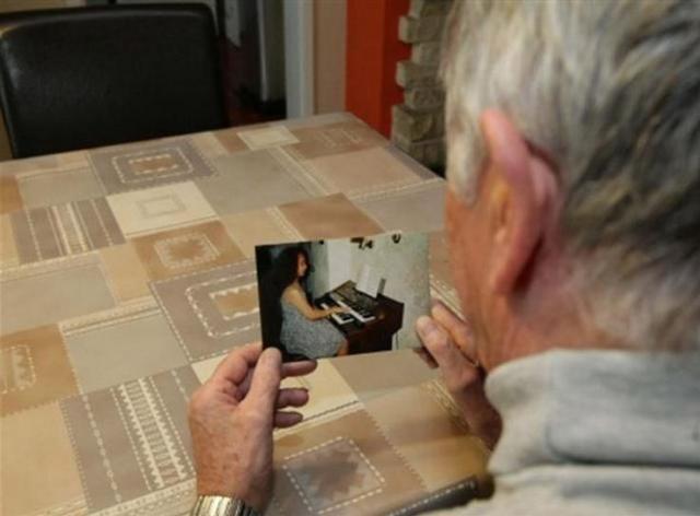 19 năm sống hạnh phúc bên bà xã quyến rũ, chồng đau đớn phát hiện ra vợ là đàn ông-2