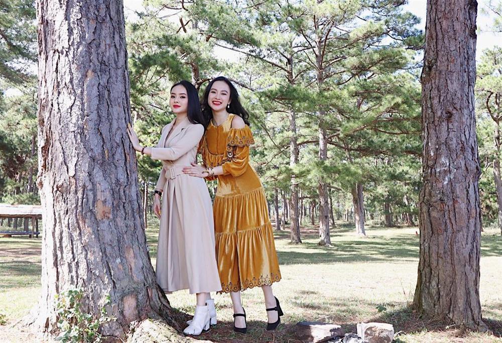 Kỳ Duyên khoe ảnh tắm bồn nóng như lửa, Hương Tràm xôn xao với bức hình mặc như không-6