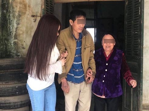 Thư Dung bị dân mạng bài bác thói quen xài hàng hiệu trăm triệu nhưng để bố mẹ ở nhà xập xệ bùn đất lấm lem-10