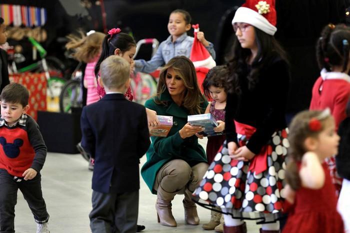 Không khí đón Giáng sinh 2018 trên thế giới-3