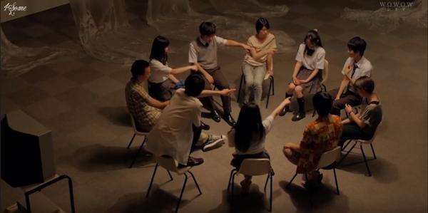 FA làm gì để sống sót qua đêm Giáng sinh-2