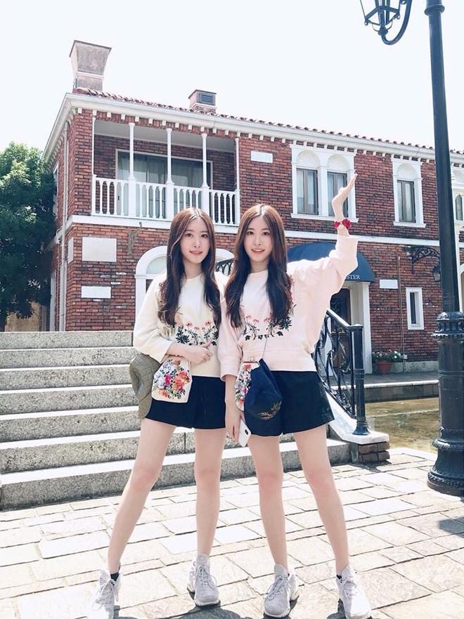 Cặp song sinh nổi tiếng ở Đài Loan 15 năm trước giờ ra sao?-12