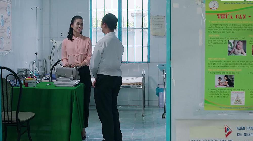 Gạo nếp gạo tẻ tập 102: Thấy Tường ra đi không từ biệt, Hương cầm dao nhảy lầu tự tử-12