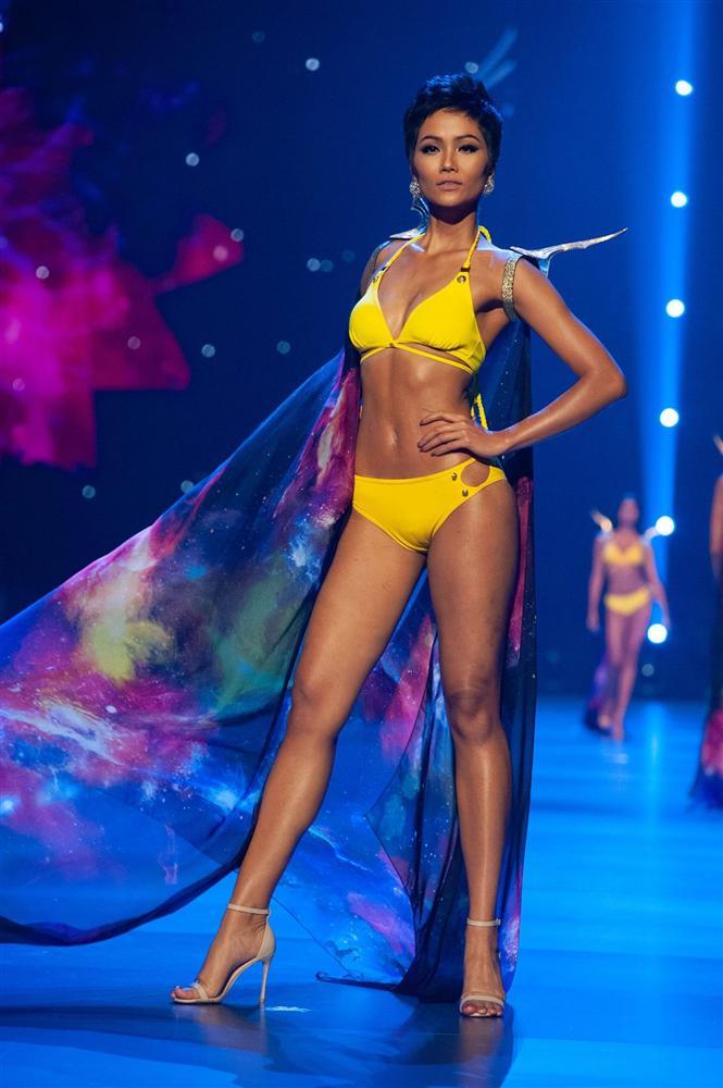 Chẳng những thoát mác bản sao Kaci Fennell, HHen Niê giờ đây còn đứng ngang hàng với Á hậu Hoàn vũ đình đám-8