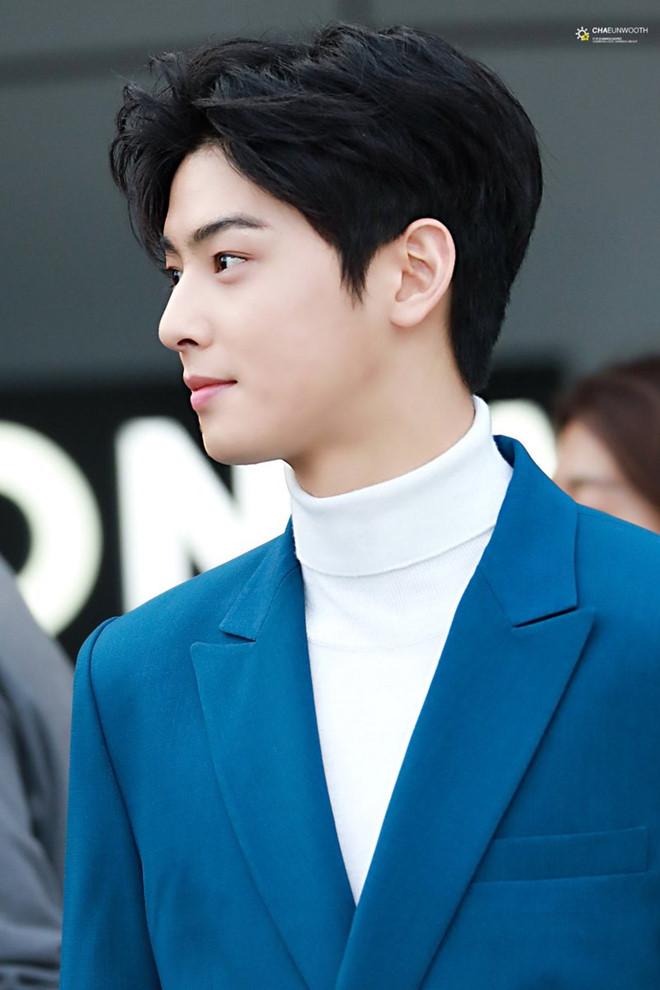 4 thần tượng Kpop có phong cách thời trang ấn tượng nhất 2018-8