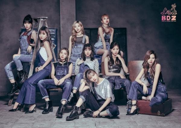 Cần hiểu cho đúng: Black Pink và TWICE, nhóm nữ nào đem concert vào dome Nhật Bản nhanh nhất?-4