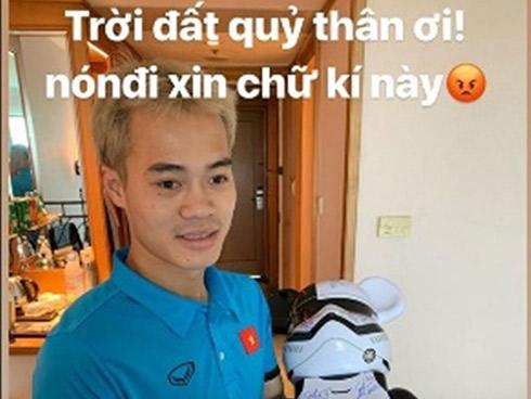 Văn Toàn gõ cửa từng phòng xin đủ chữ ký của đồng đội khiến Quế Ngọc Hải 'kêu trời'