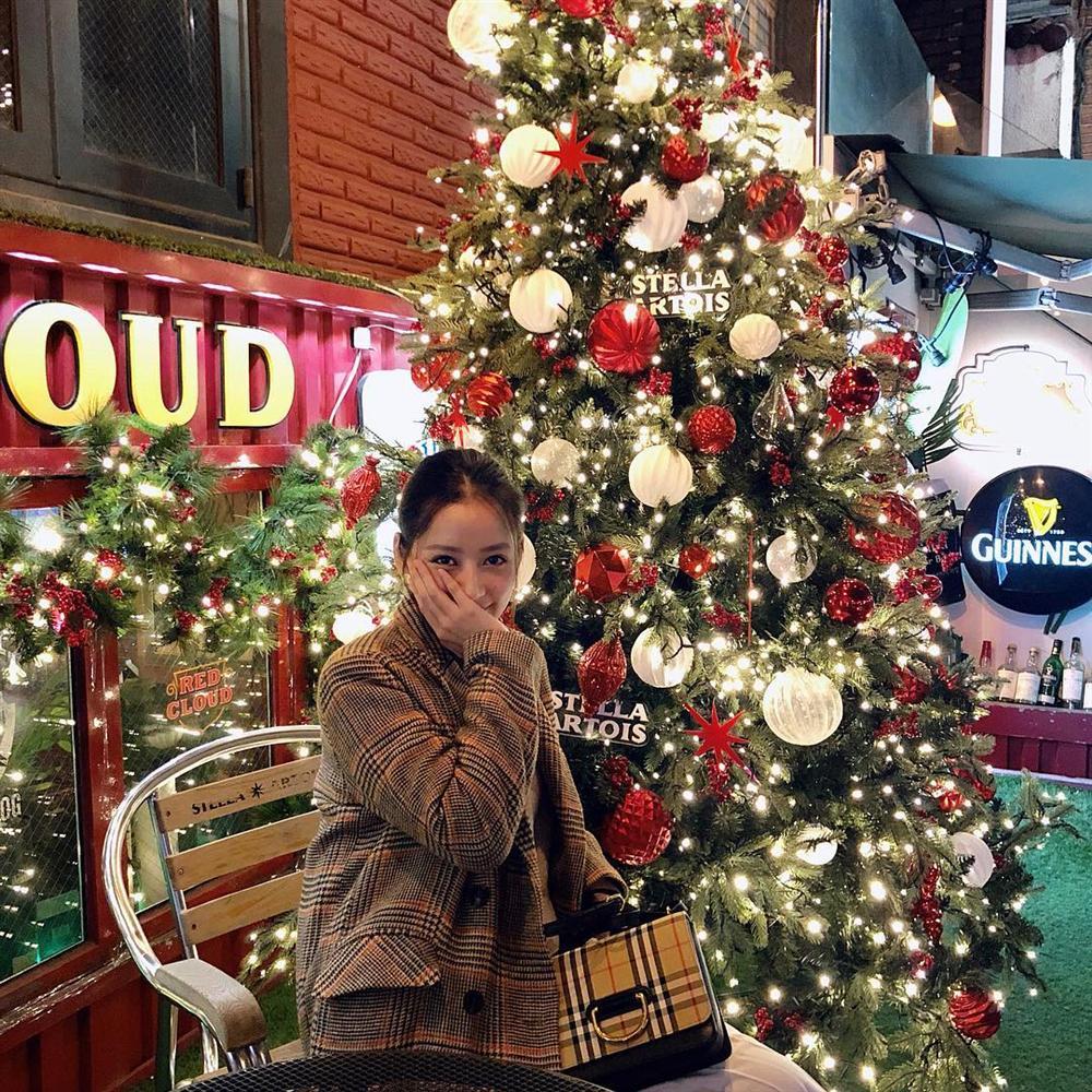 Công khai diện đồ đôi tình tứ, Kỳ Duyên - Minh Triệu càng dấy lên nghi vấn về cặp đôi bách hợp-4