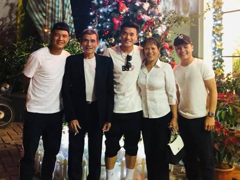 Bị viết nhầm thành Thiến Dũng trên sóng truyền hình quốc gia, thủ môn Bùi Tiến Dũng nói gì?-6