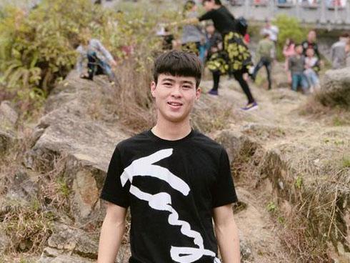 Bóc giá tủ đồ hiệu ngập tràn, đắt đỏ của 'hot boy tuyển Việt Nam' Duy Mạnh