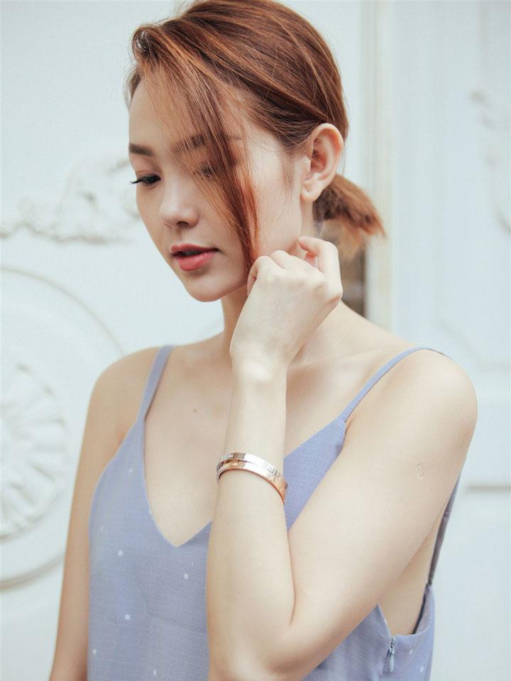 Hoa hậu Kỳ Duyên - người mẫu Minh Triệu bị phát hiện cùng đeo tín vật tình yêu chỉ các cặp tình nhân mới sử dụng-21