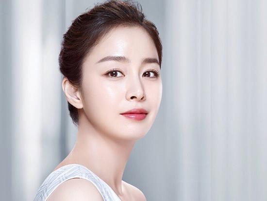 Nữ giới sinh vào những ngày âm lịch này không thành hoa hậu cũng nhất định đại gia vây quanh 'xin chết'