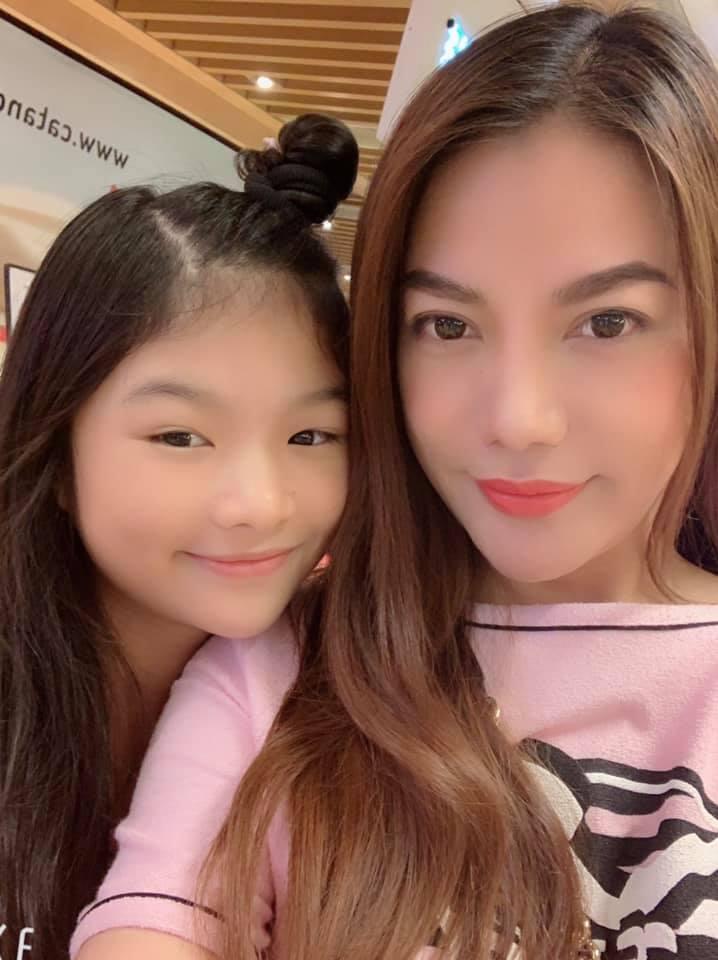 Giữa nghi án yêu đồng giới, Hoa hậu Kỳ Duyên than vãn ốm dặt dẹo-12