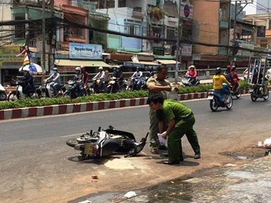 Cô gái 29 tuổi sắp lấy chồng bị tạt axit hỏng 2 mắt trên phố Sài Gòn