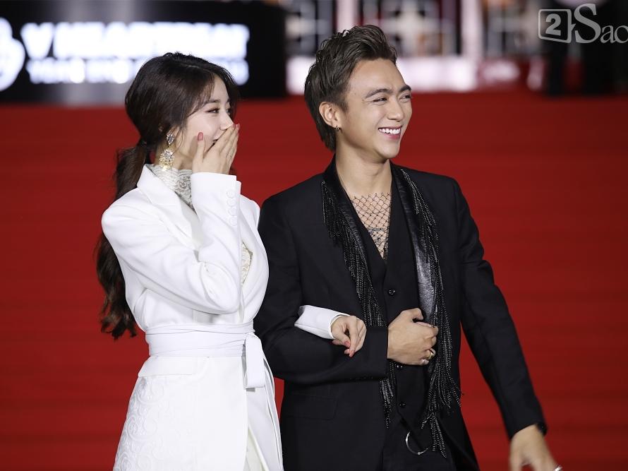 Jiyeon - Soobin song ca tình tứ, iKON hứa sẽ làm concert tại Việt Nam-25