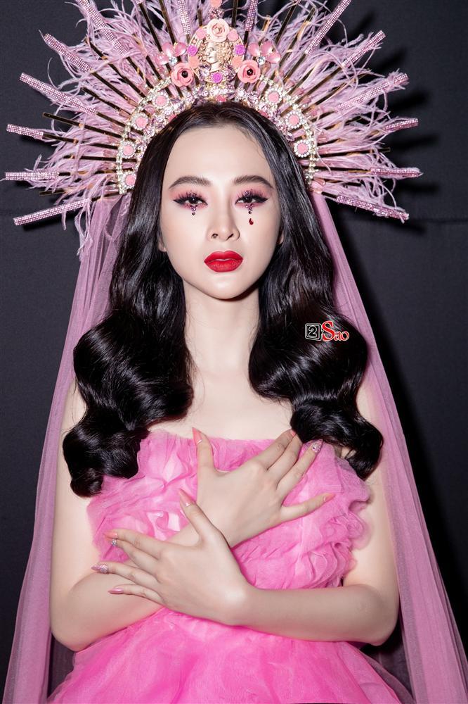 Angela Phương Trinh bị so sánh là bản fake của Lily Collins ở Met Gala 2018 và phản ứng thú vị của cộng đồng mạng-2