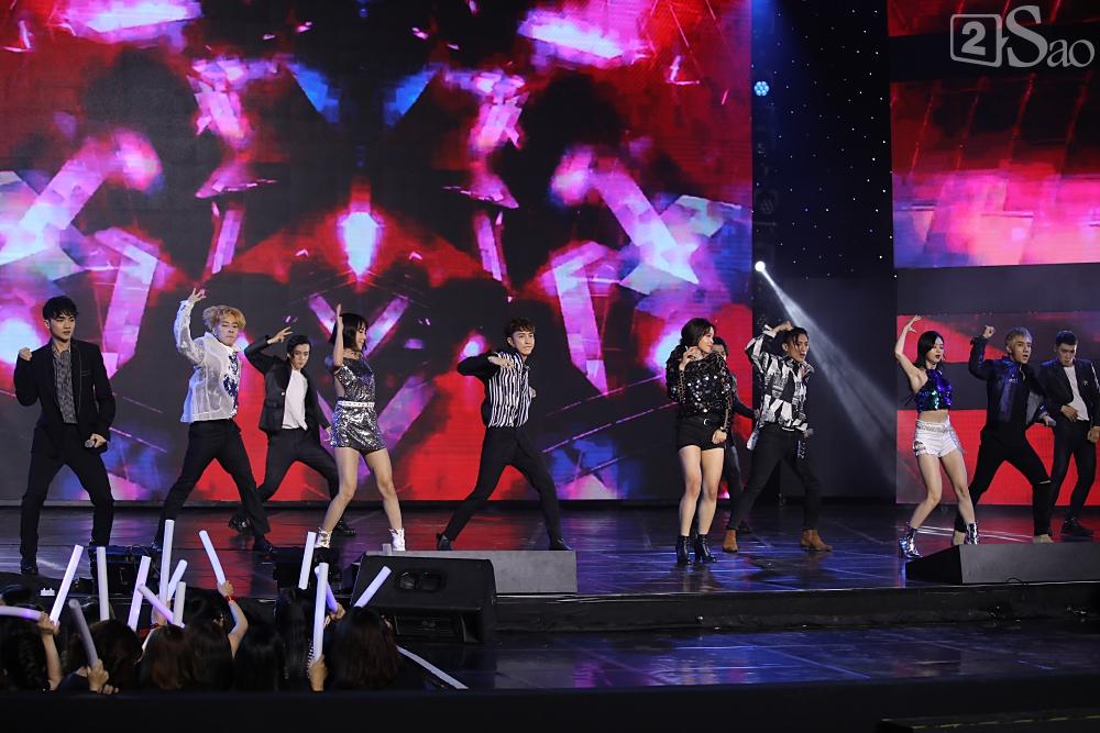 Jiyeon - Soobin song ca tình tứ, iKON hứa sẽ làm concert tại Việt Nam-24