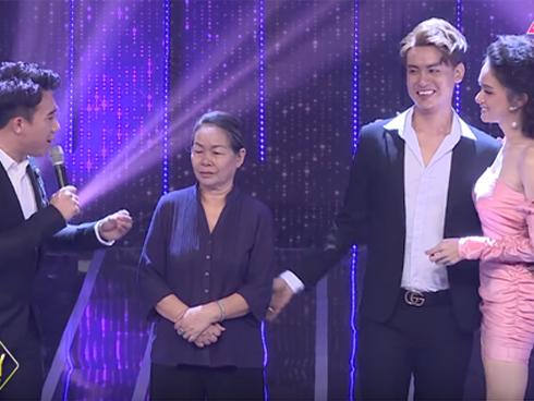 Hễ thấy trai đẹp là phấn khích, Hương Giang bị Trấn Thành bắt tém lại ngay trên sóng truyền hình-3