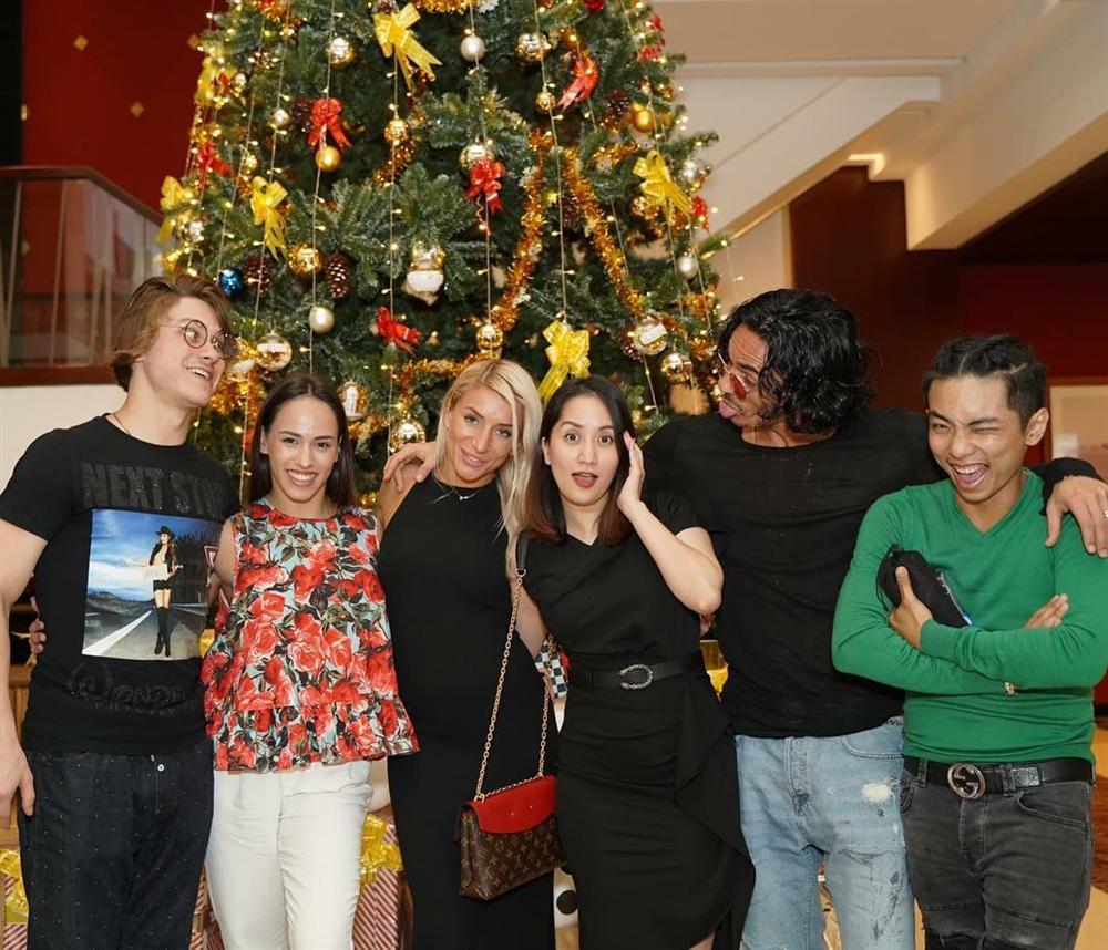 Ngọc Trinh đá xéo loại bạn bè vừa mới quen nhau đã làm như sống chết không rời-7