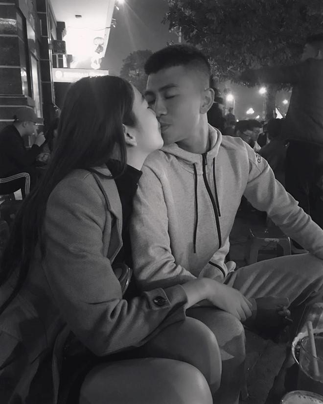 Bạn gái hoa khôi cao 1,74 m của cầu thủ Đinh Thanh Bình-10