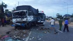 Bình Thuận: Xe khách tông nhau trên quốc lộ, 2 người chết, 7 người bị thương