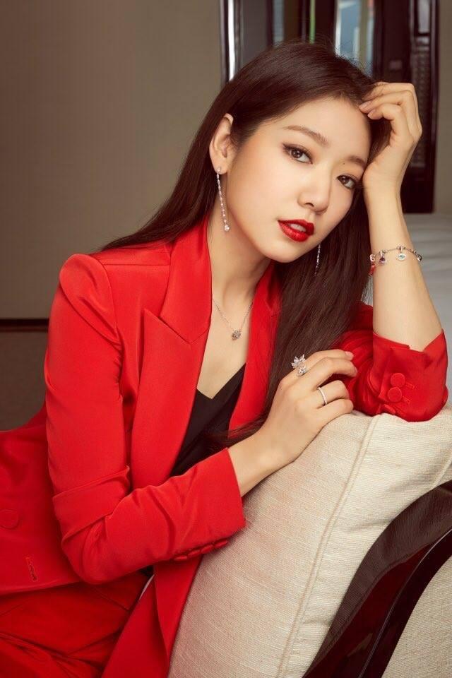 Không còn dễ thương, Park Shin Hye giờ đây đã quyến rũ đốt mắt người nhìn-1