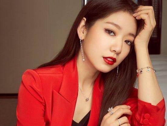 Không còn dễ thương, Park Shin Hye giờ đây đã quyến rũ 'đốt' mắt người nhìn