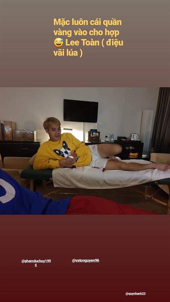 Mạnh gắt phàn nàn vì Văn Toàn điệu vãi lúa-1