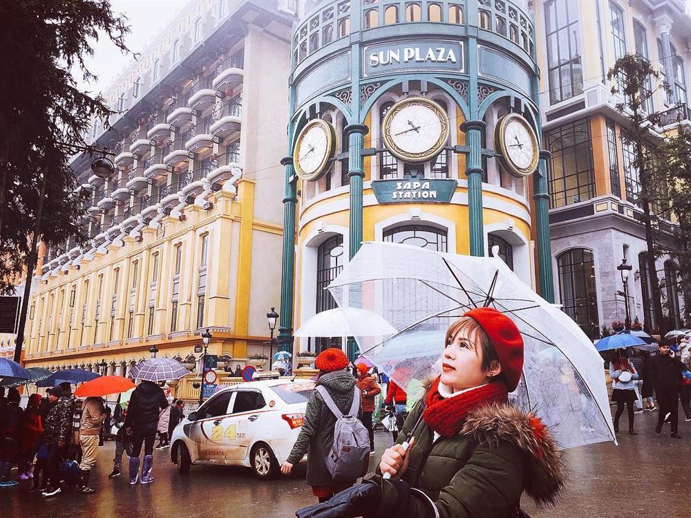 Bất chấp mưa lạnh, giới trẻ vẫn liên tục khoe ảnh ở Sa Pa-5