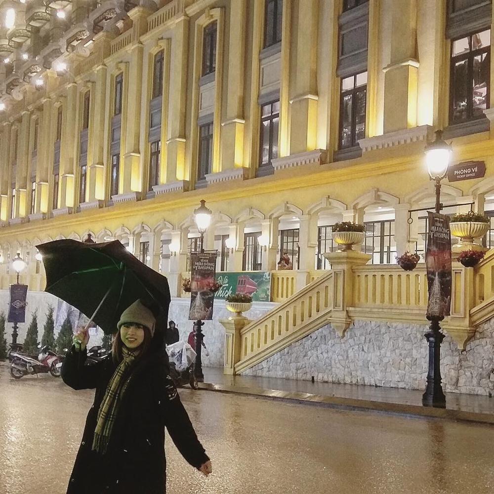 Bất chấp mưa lạnh, giới trẻ vẫn liên tục khoe ảnh ở Sa Pa-2