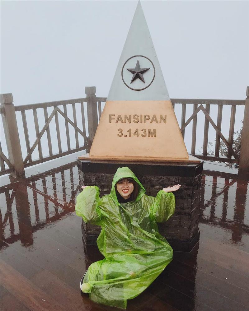 Bất chấp mưa lạnh, giới trẻ vẫn liên tục khoe ảnh ở Sa Pa-6