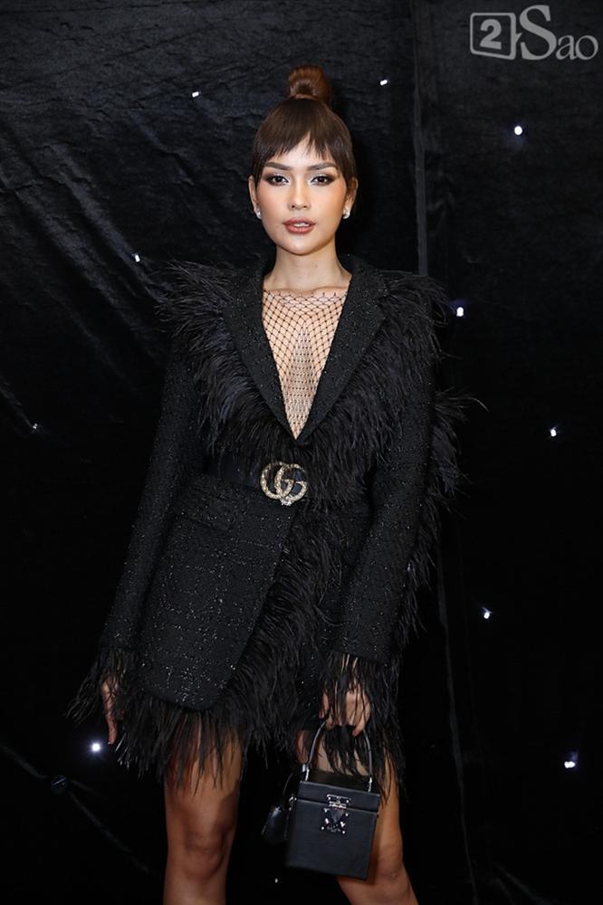 Thảm đỏ chung kết The Face 2018: Hoa hậu, Á hậu cũng không hút mắt bằng bông hồng lai 3 dòng máu-4