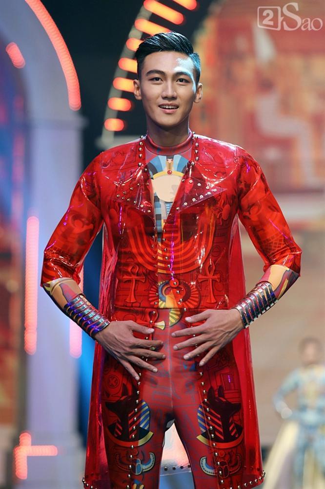 Mạc Trung Kiên của team Thanh Hằng chính thức đoạt ngôi quán quân The Face Vietnam 2018-5