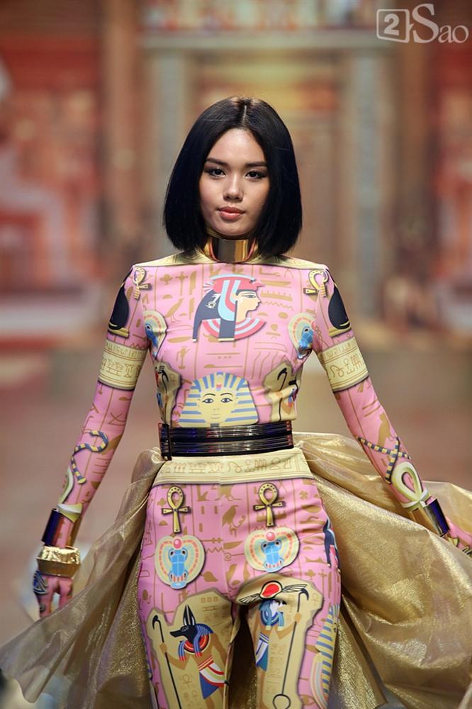 Mạc Trung Kiên của team Thanh Hằng chính thức đoạt ngôi quán quân The Face Vietnam 2018-15