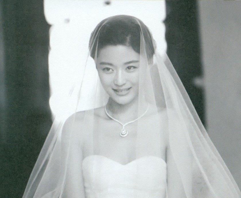 Ảnh cưới 6 năm trước chứng minh mợ chảnh Jeon Ji Hyun là nhan sắc đỉnh cao của showbiz Hàn-4