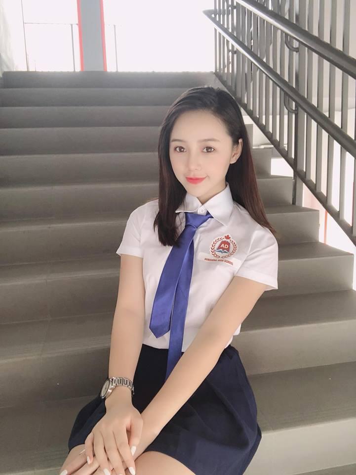 Cứ 6 tháng lại mang gương mặt đi can thiệp bảo sao Huyền Baby mỗi ngày một đẹp-3