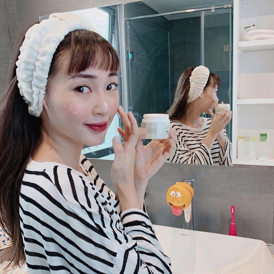 Cứ 6 tháng lại mang gương mặt đi can thiệp bảo sao Huyền Baby mỗi ngày một đẹp-9